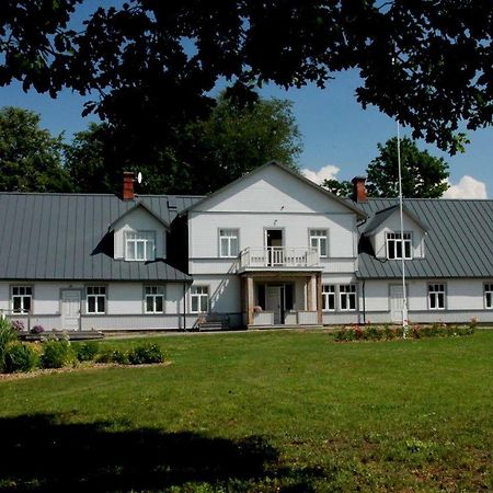 Meke Hotel Mustkalni Exterior photo