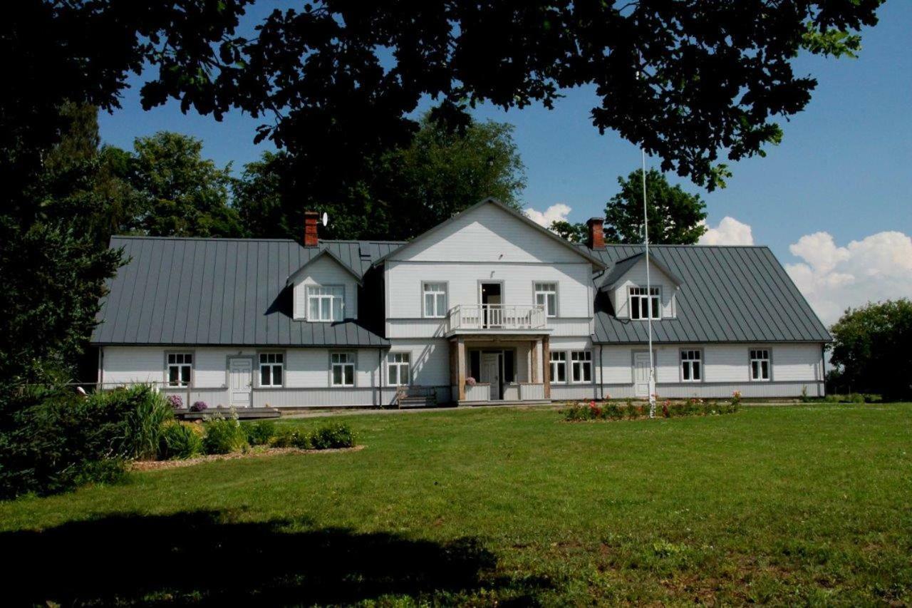 Meke Hotel Mustkalni Exterior photo
